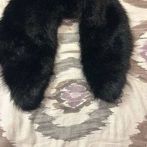 Black Faux Fur Collar Scarf
